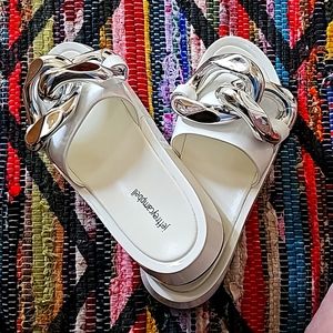 Comfortable and Stylish